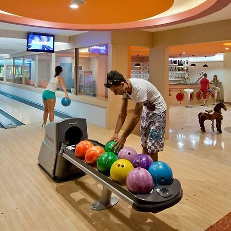 Mc Park מלון Payallar