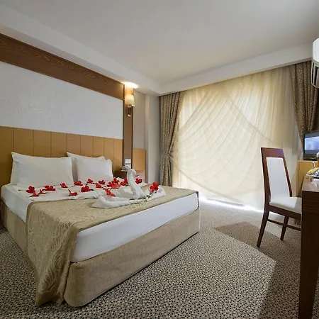 Mc Park מלון Payallar