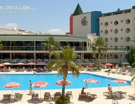 Mc Park Ξενοδοχείο 5*